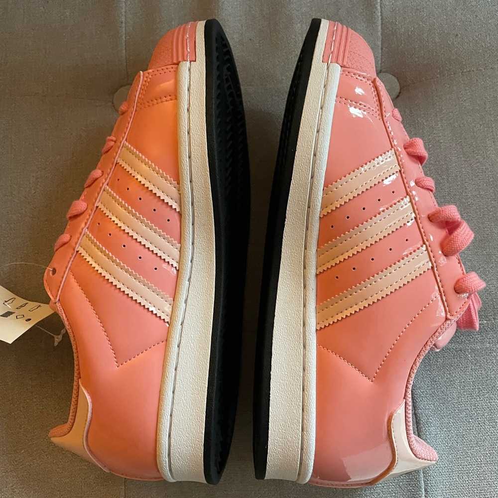 Adidas x Disney Toy Story Hamm superstars sneakers - Picture 2 of 7